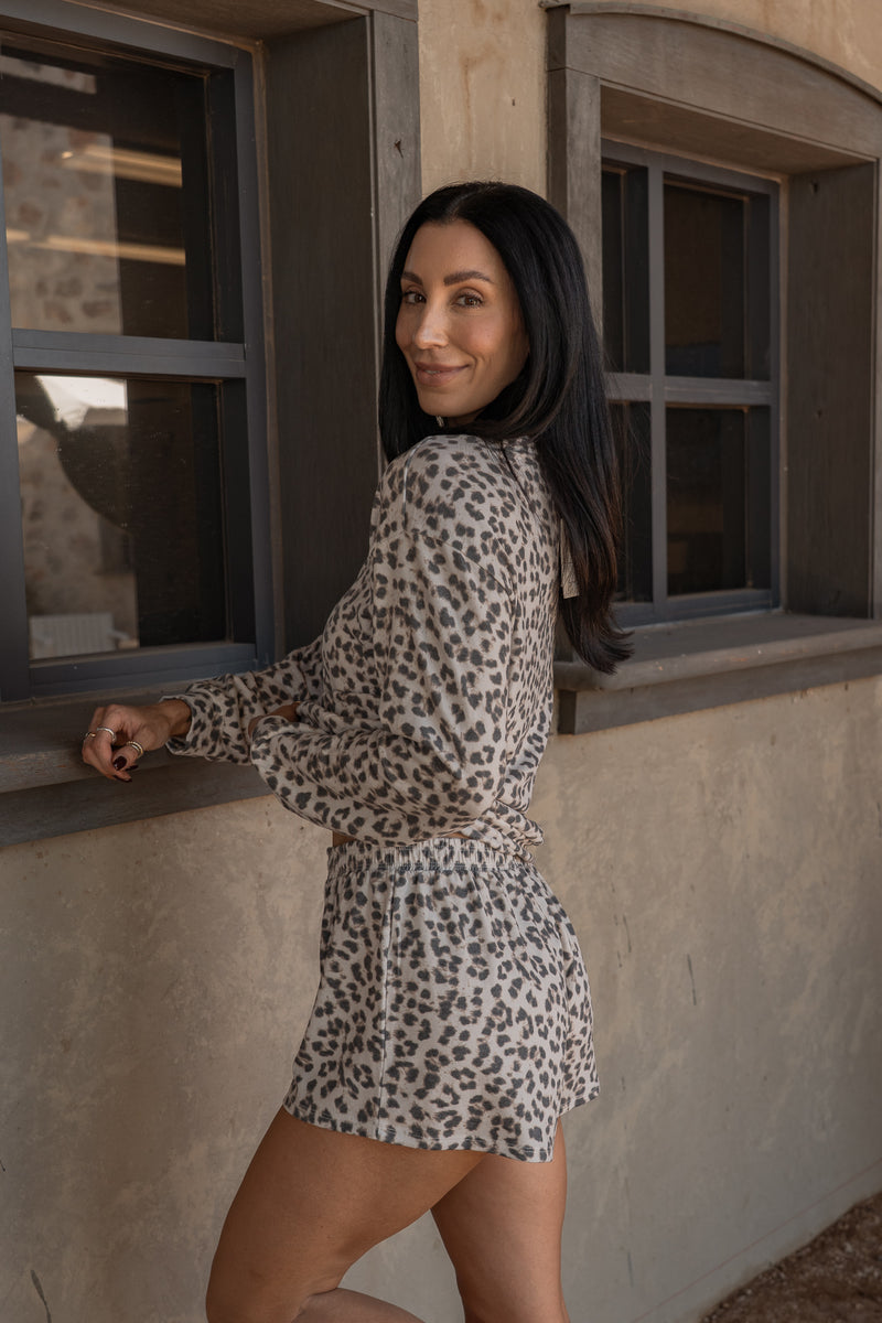 Lux Leopard Short