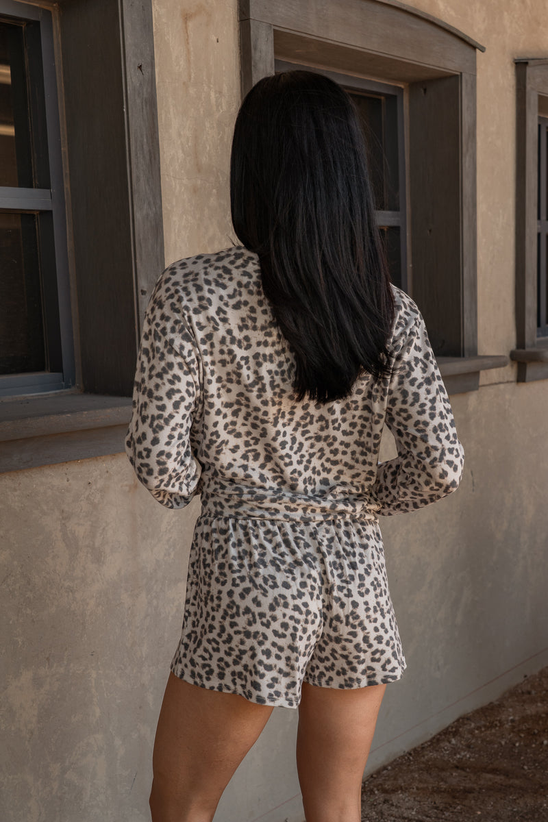Lux Leopard Short