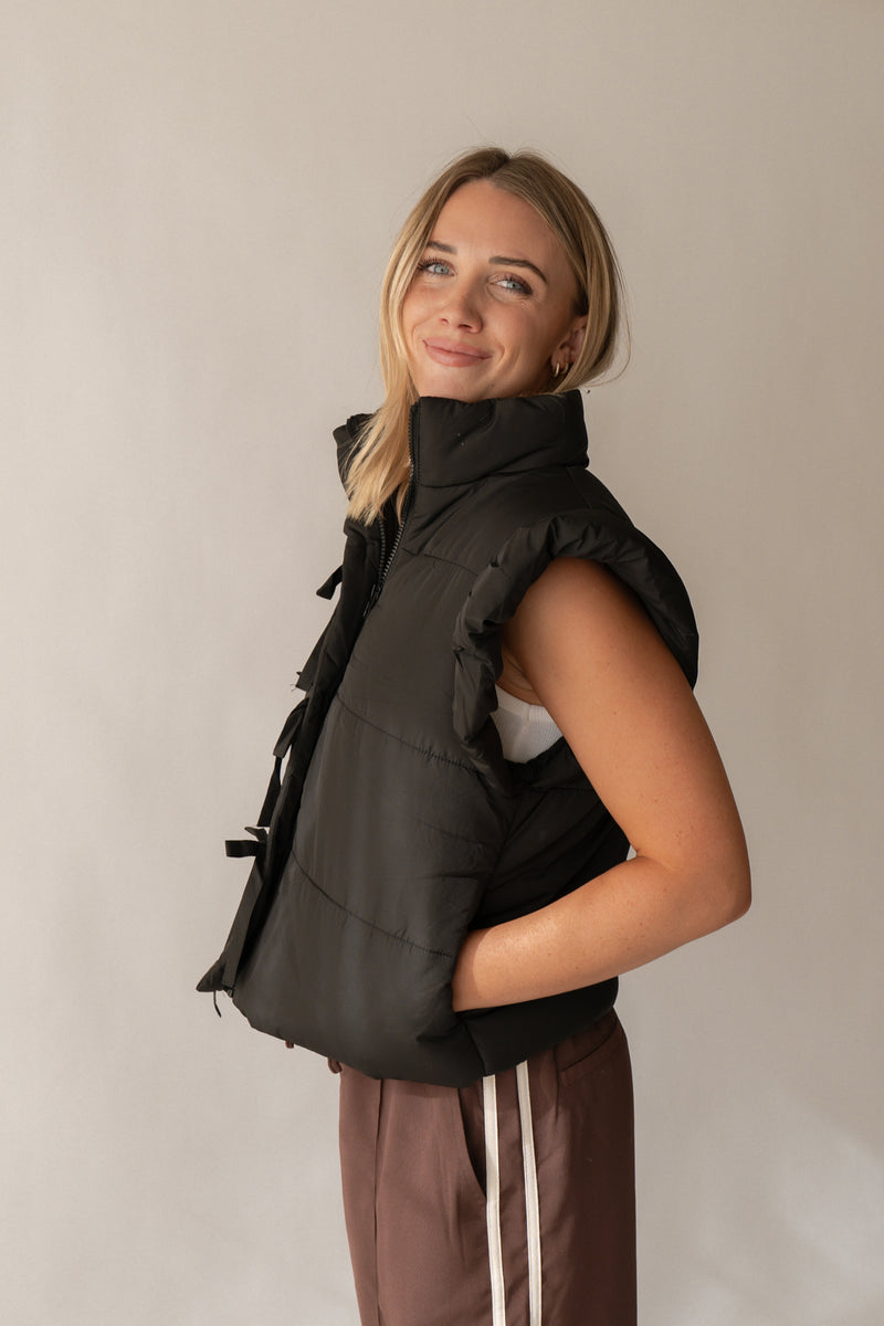 Puffer Vest With Style - Black